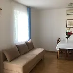 Apartmán In Mit Garten Und Terrasse By Interhome Fažana